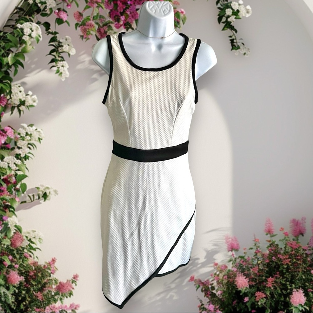 Bebe White Mini Dress with Black Trim - Size Small - Perfect for Summer Parties!